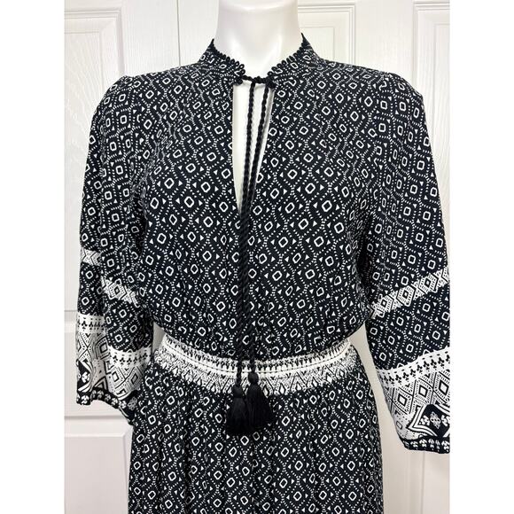H&M Black and White Bohemian Style Dress Size 6 Elastic Waistband 3/4 Sleeve - Picture 3 of 7